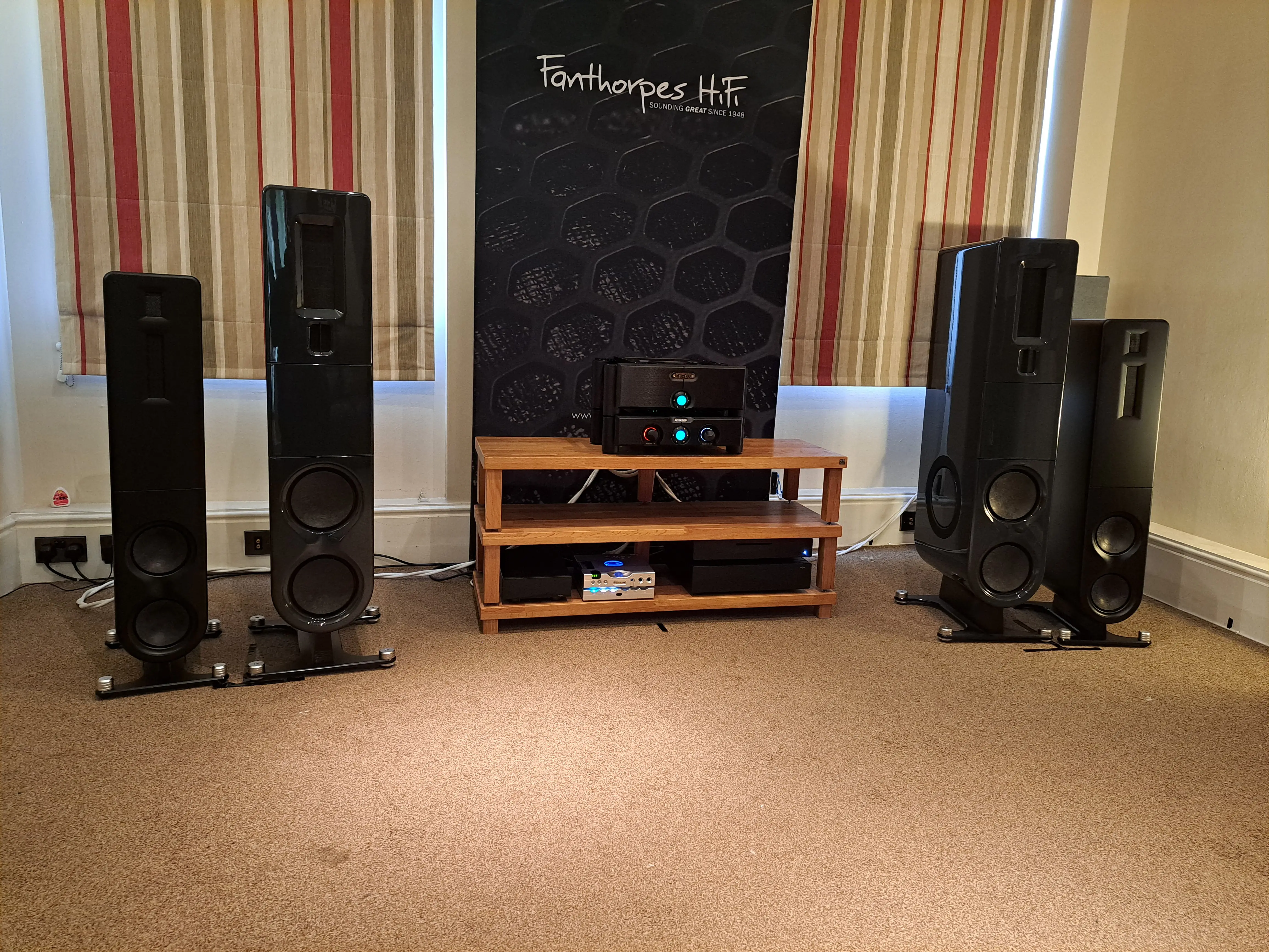 PS Audio aspen FR10 Speakers Now On Demonstration: An Affordable Audiophile's Dream