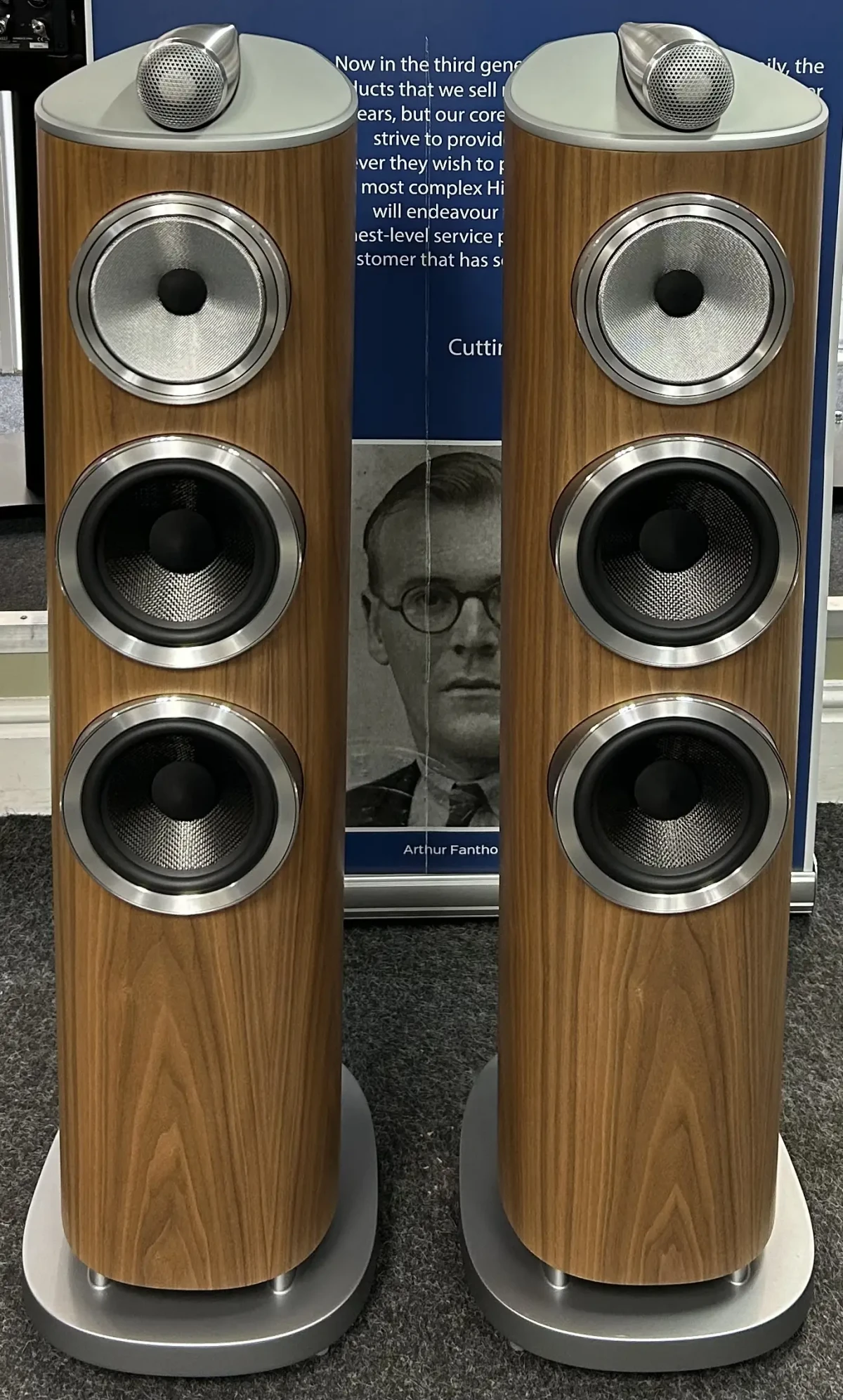 Bowers & Wilkins 804 D4 Floorstanding Speakers - Walnut - Preowned