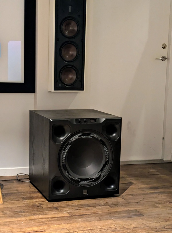DALI V-16 F subwoofer and home theater setup