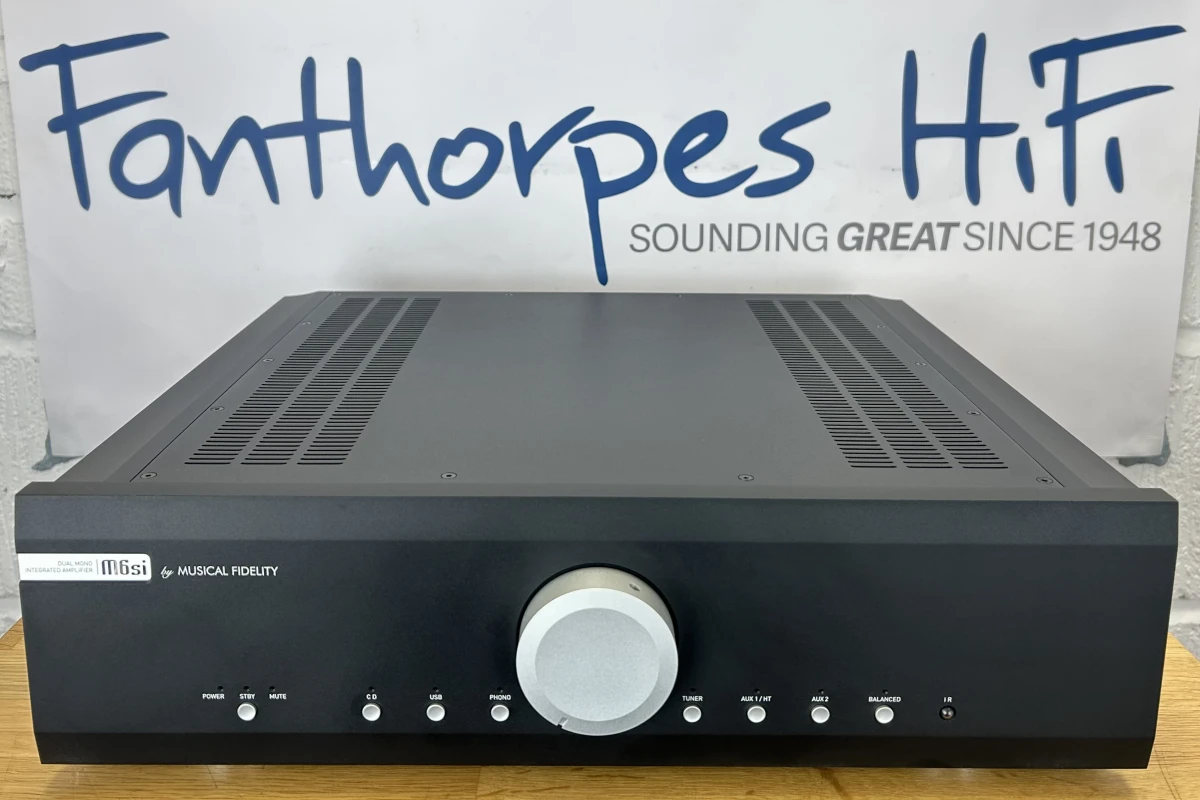 Musical Fidelity M6Si Integrated Amplifier - Black - Preowned